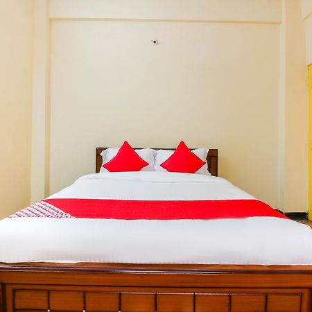Hotel O Sai Residency Near Sr Nagar Metro Station Hyderabad Esterno foto